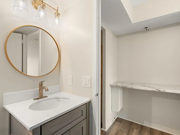 250 Hammond Pond Pkwy #609N — Photo 23