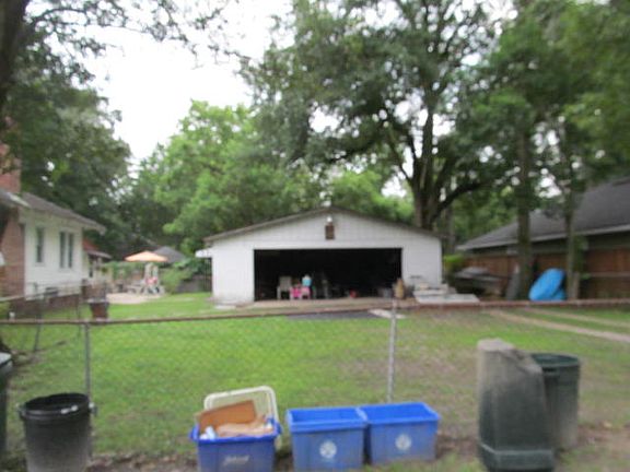 2nd image of 1051 Veronica St
