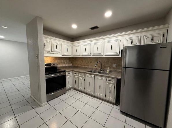 511 W Kalmia Dr #10