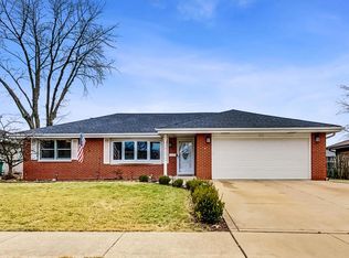 611 Gloria St, Lockport, IL 60441