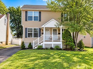 824 Voorhees Ave, Middlesex, NJ 08846