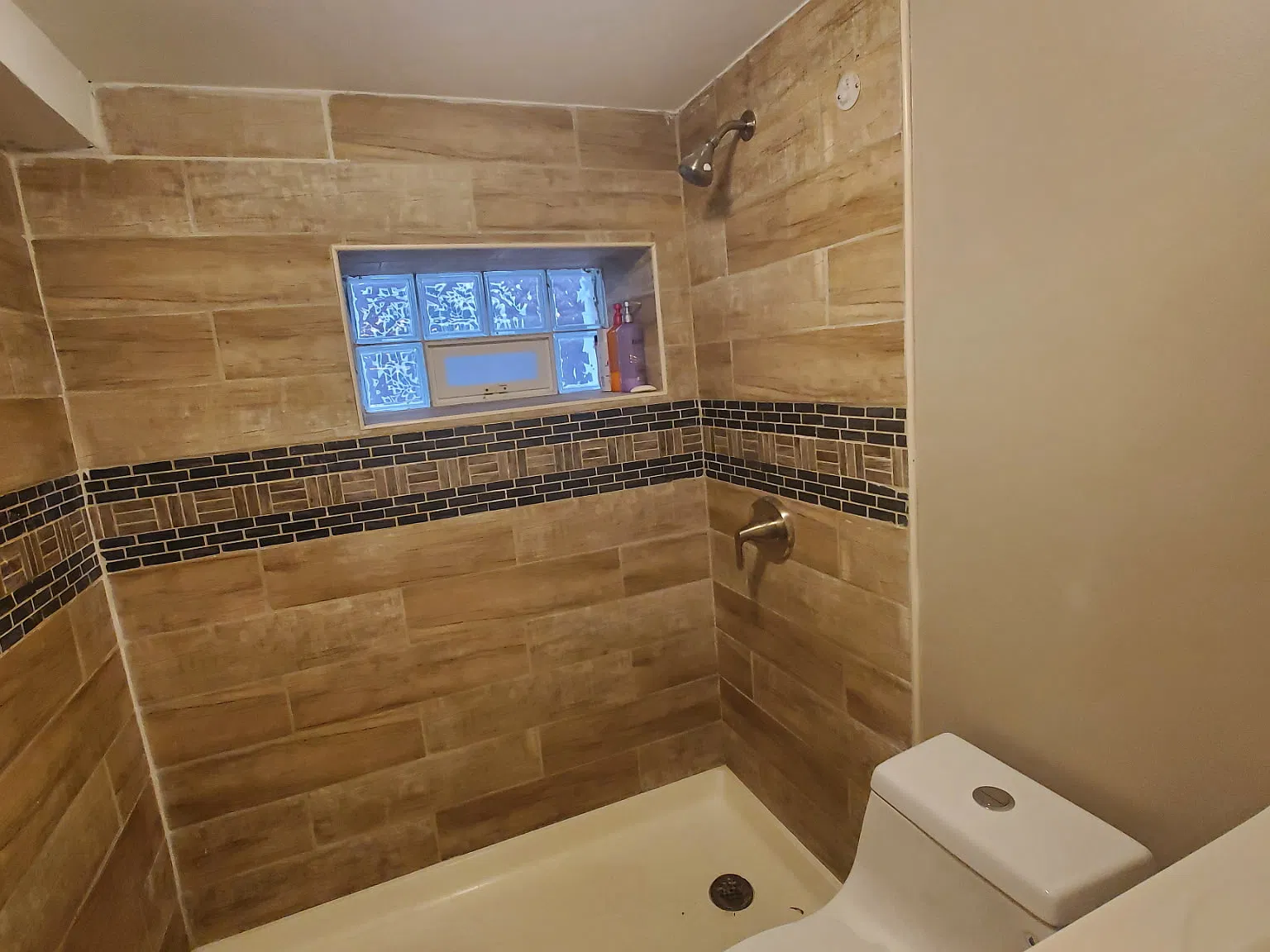 3 bed, $1,550 — Photo 3