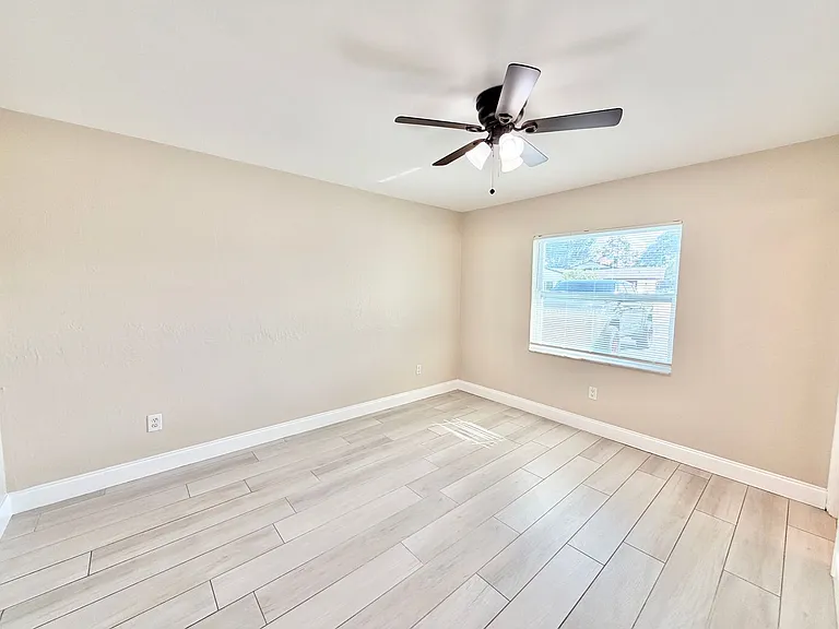 3499 Balboa Cir E — Photo 6