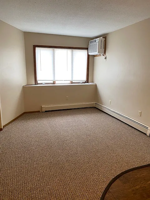 1 bed, 600 sqft, $650 — Photo 3