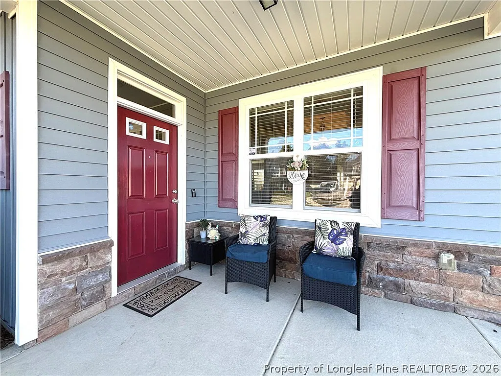 5 bed, 3.5 bath, 3018 sqft, $2,100 — Photo 3