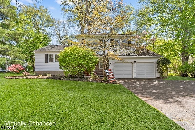 1st image of 37 Manchester Way