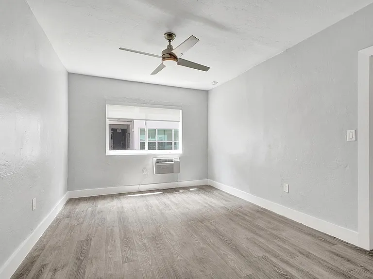 9200 East Bay Harbor Drive — Photo 14