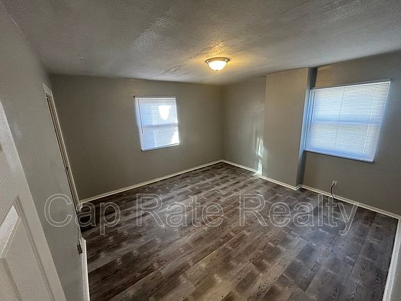5th image of 2216 Homestead Dr Unit 2216