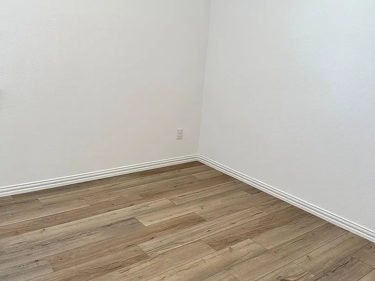 1008 Chip St — Photo 12