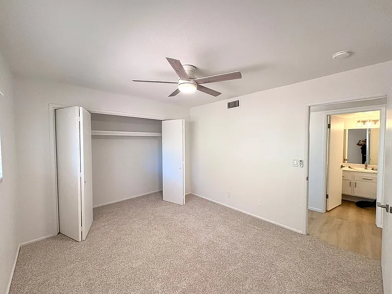 50 Sombart Ln — Photo 22