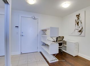 1940 Ironstone Dr #507, Burlington, ON L7L 0E4