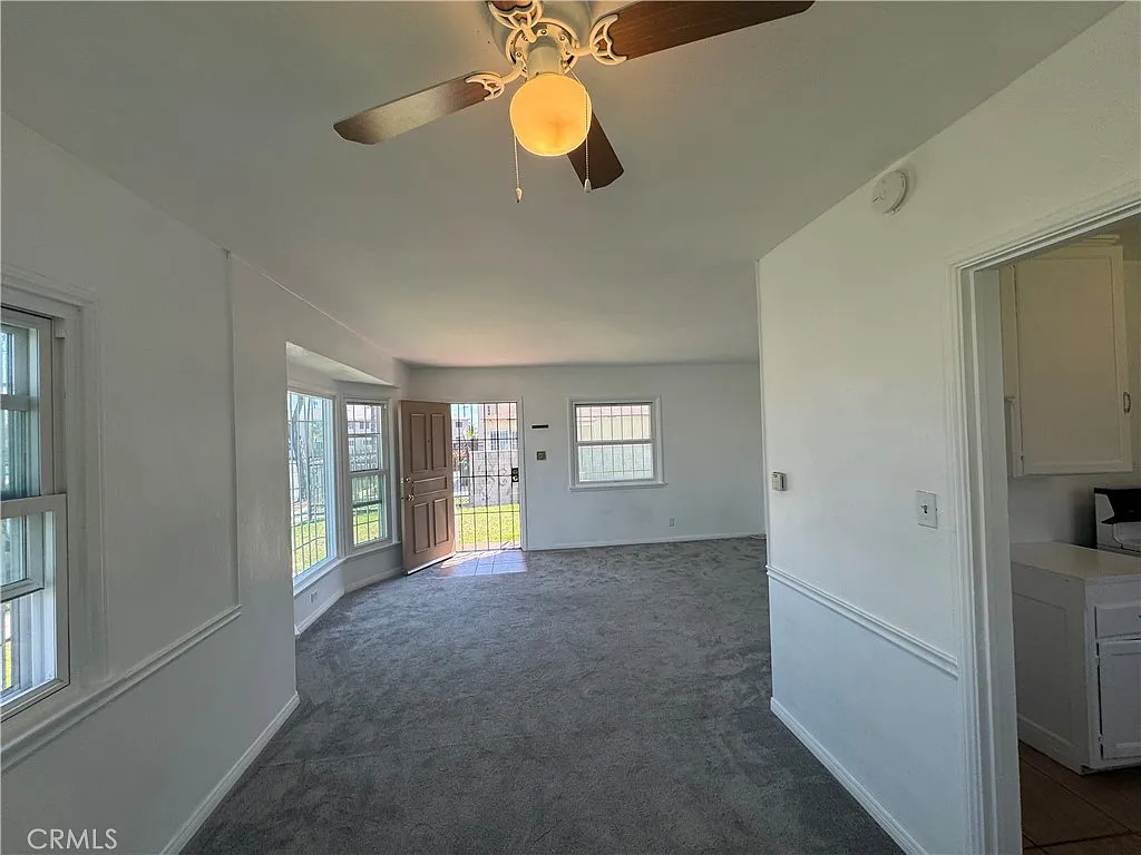 1 bed, 900 sqft, $1,900 — Photo 4