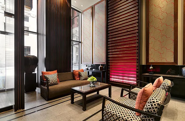 Rented by Compass | media 51