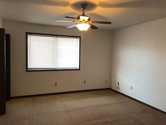 4th image of 704 18th Ave APT 1