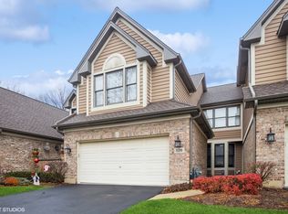 526 Rosebud Dr S, Lombard, IL