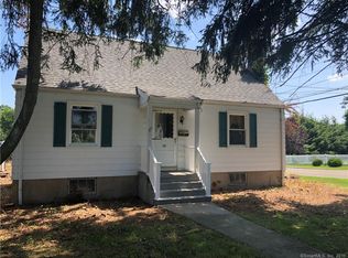 364 Edison Rd, Trumbull, CT 06611