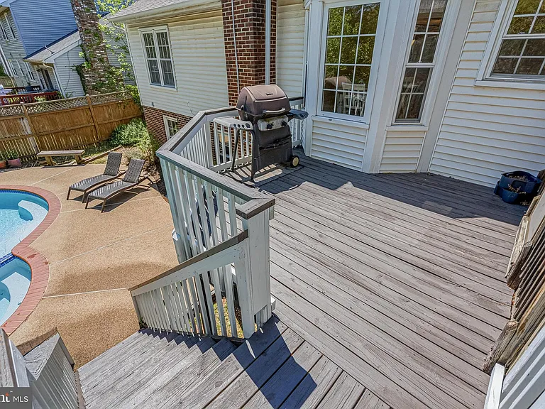 9729 Zimbro Ave — Photo 32
