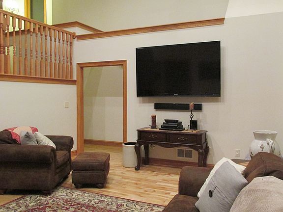 2nd image of 62 Katie Ln