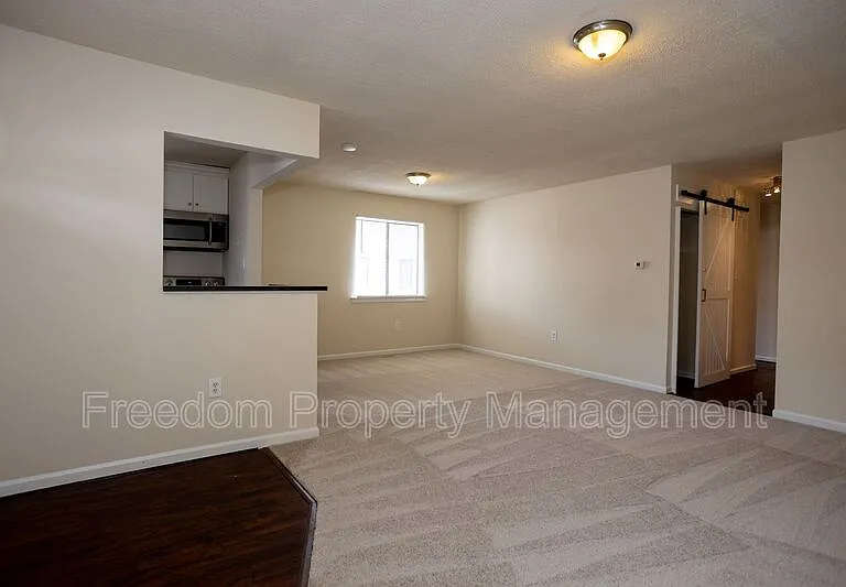 9327 Woodlea Ct — Photo 12