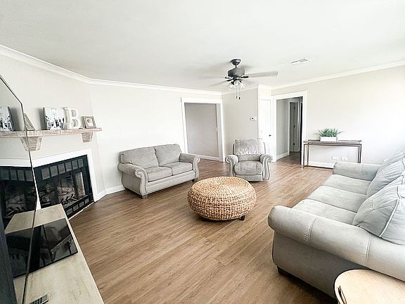 Main living room 