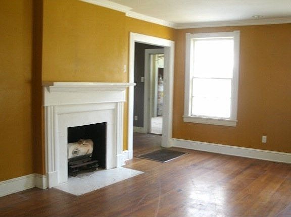 2nd image of 1169 Burton Ave