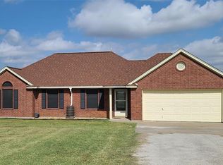 205 Harvey Ln, Decatur, TX 76234