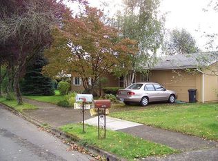 38908 Long Cir, Sandy, OR 97055