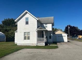 452 Kelly St, Rome City, IN 46784