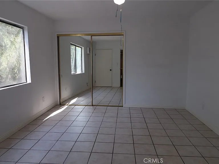 455 Nassau Ave — Photo 15