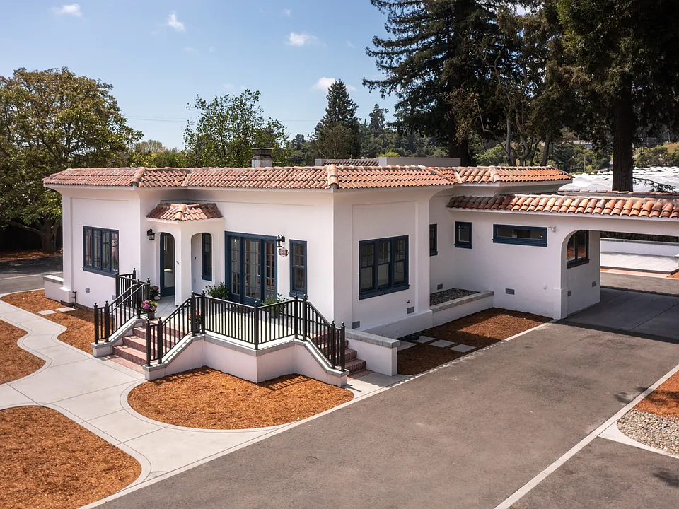 355 Corralitos Rd