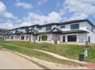 274 Danielle St, Iowa City, IA 52245