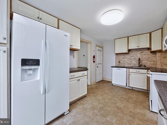 4th image of 112 Embreeville Rd