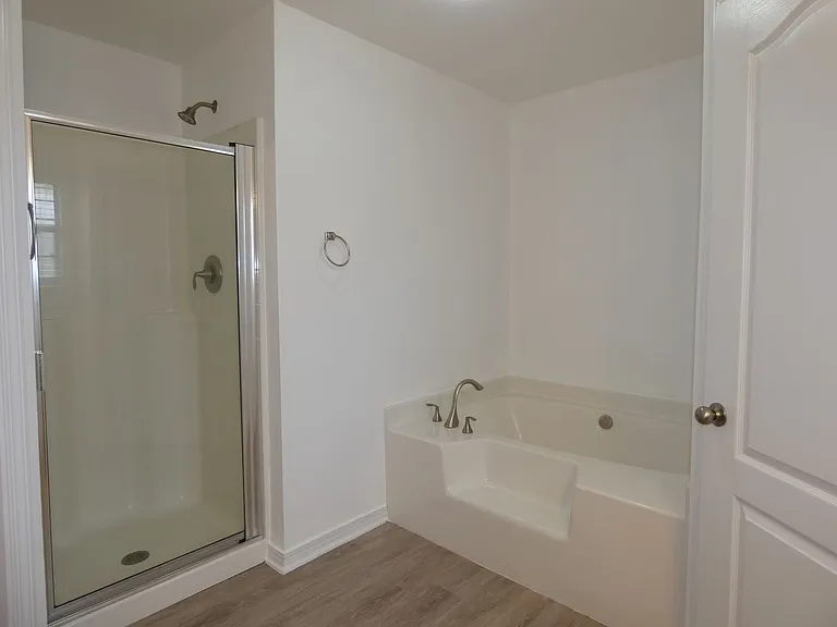 1712 Bay Pine Cir — Photo 21