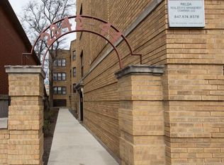 2844 W Fletcher St APT 3N, Chicago, IL 60618