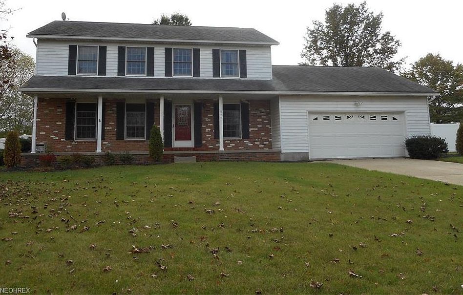 1st image of 944 Brookpoint Dr