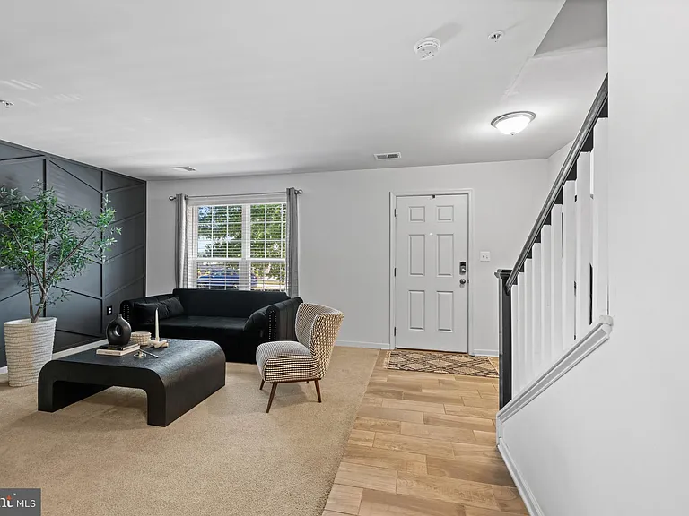 10607 Meridian Hill Way — Photo 24