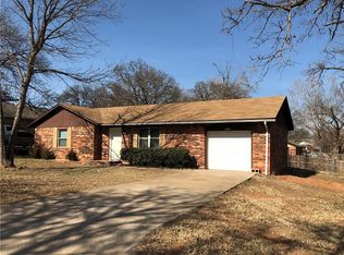 3313 Gwendolyn Ln, Edmond, OK 73034