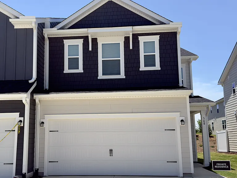 508 Sunset Lake Dr — Photo 1