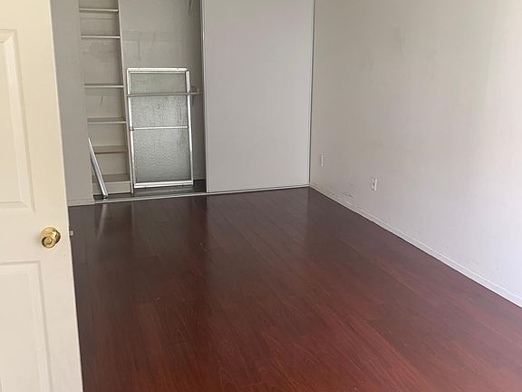 5th image of 9869 Caspi Gardens Dr