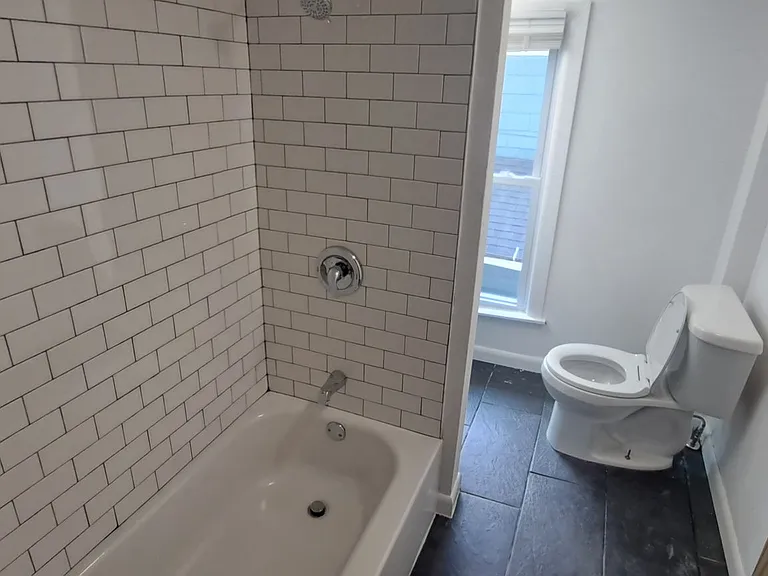 309 S Aurora Street — Photo 9