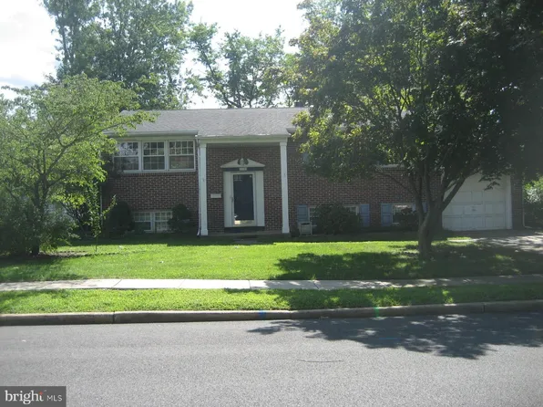 930 Grenville Dr, Turnersville, NJ 08012