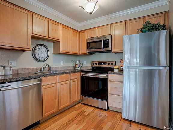 5th image of 1330 N Elizabeth St Unit 8