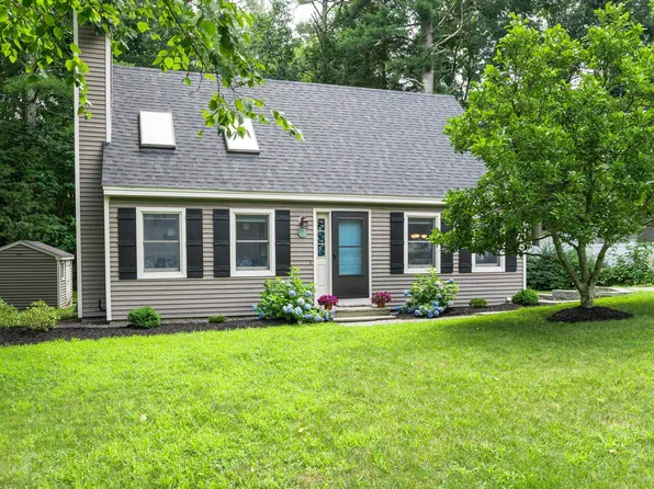 7 Durell Drive, Newmarket, NH 03857