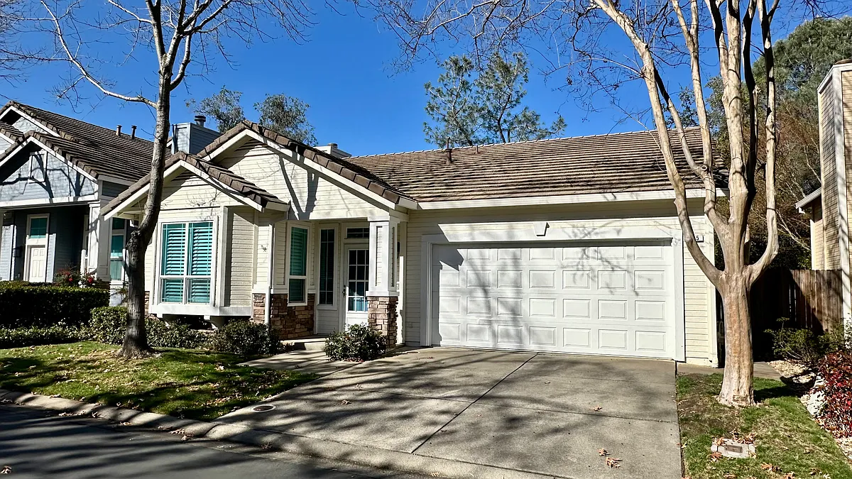 Building Photo - 355 Coventry Cir