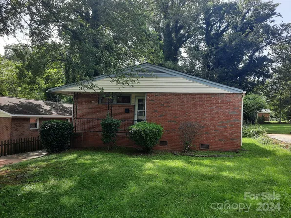 1831 Erie St, Charlotte, NC 28216