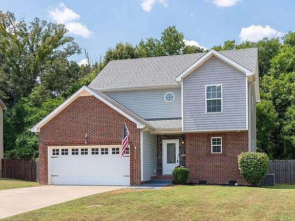 3rd image of 795 Banister Dr
