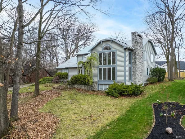 3741 Capilano Dr, West Lafayette, IN 47906