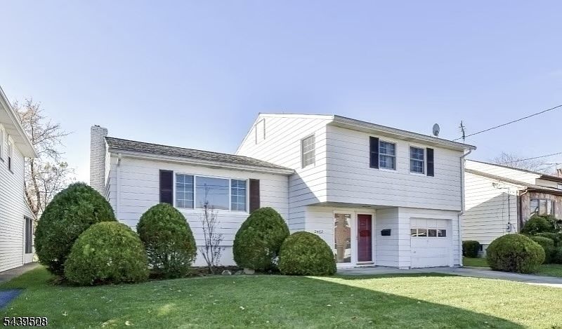 1st image of 2462 Woodside Rd