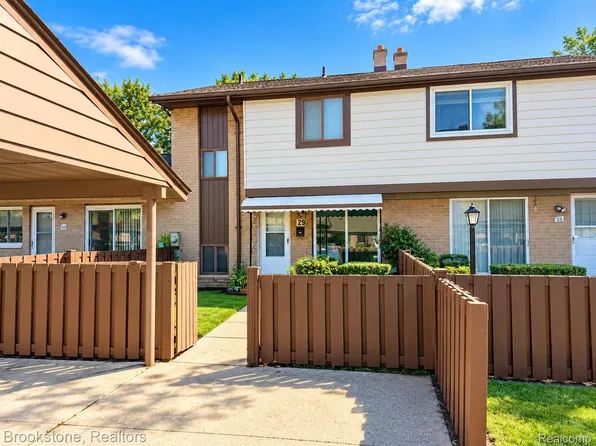 8401 Eighteen Mile Rd #29, Sterling Heights, MI 48313