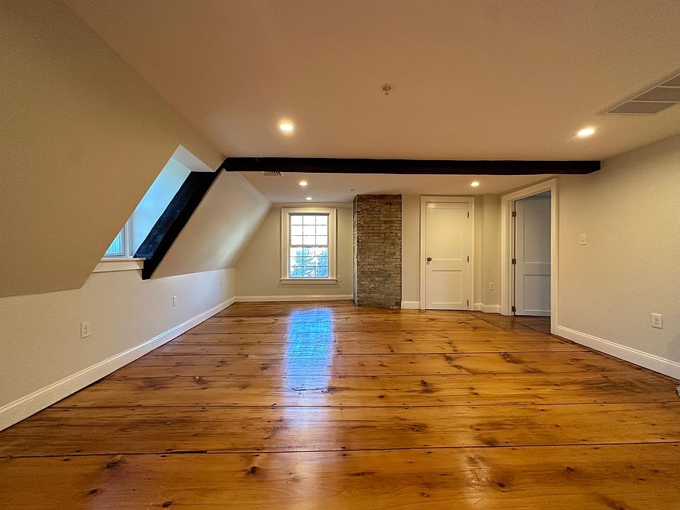 393 Essex St Salem, MA Zillow